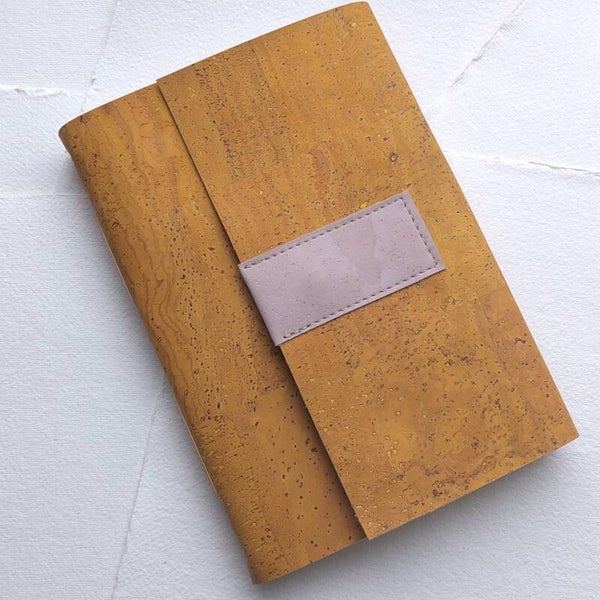 A5 Artjournal - notitieboek - geel - handgeschept papier - omslag van kurk