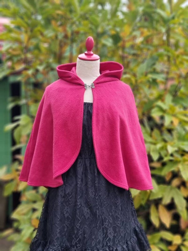 Fleece cape wijnrood 1 maat