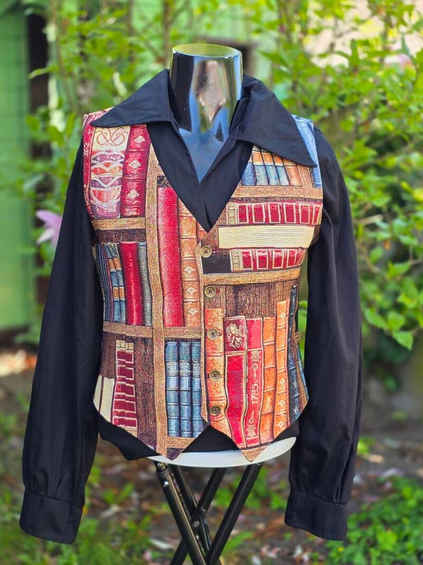 Gilet boekenkast medieval maat S