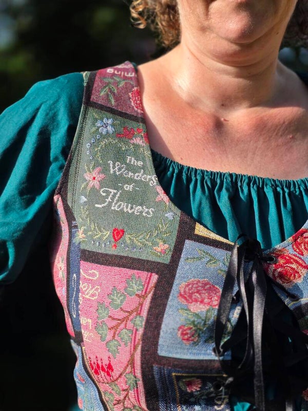 Corset bloemen bookcover maat L