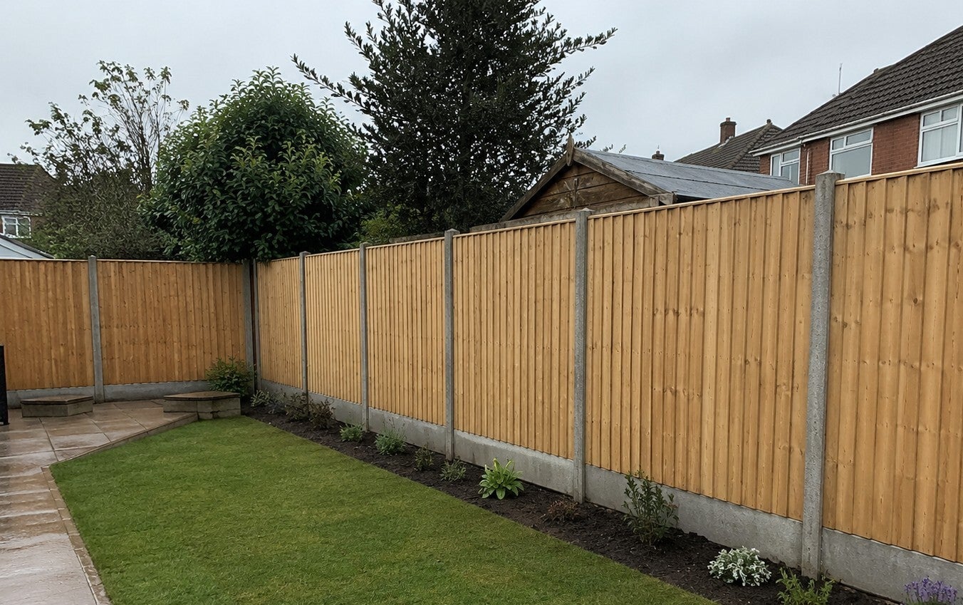 closed board fencing Lincoln
