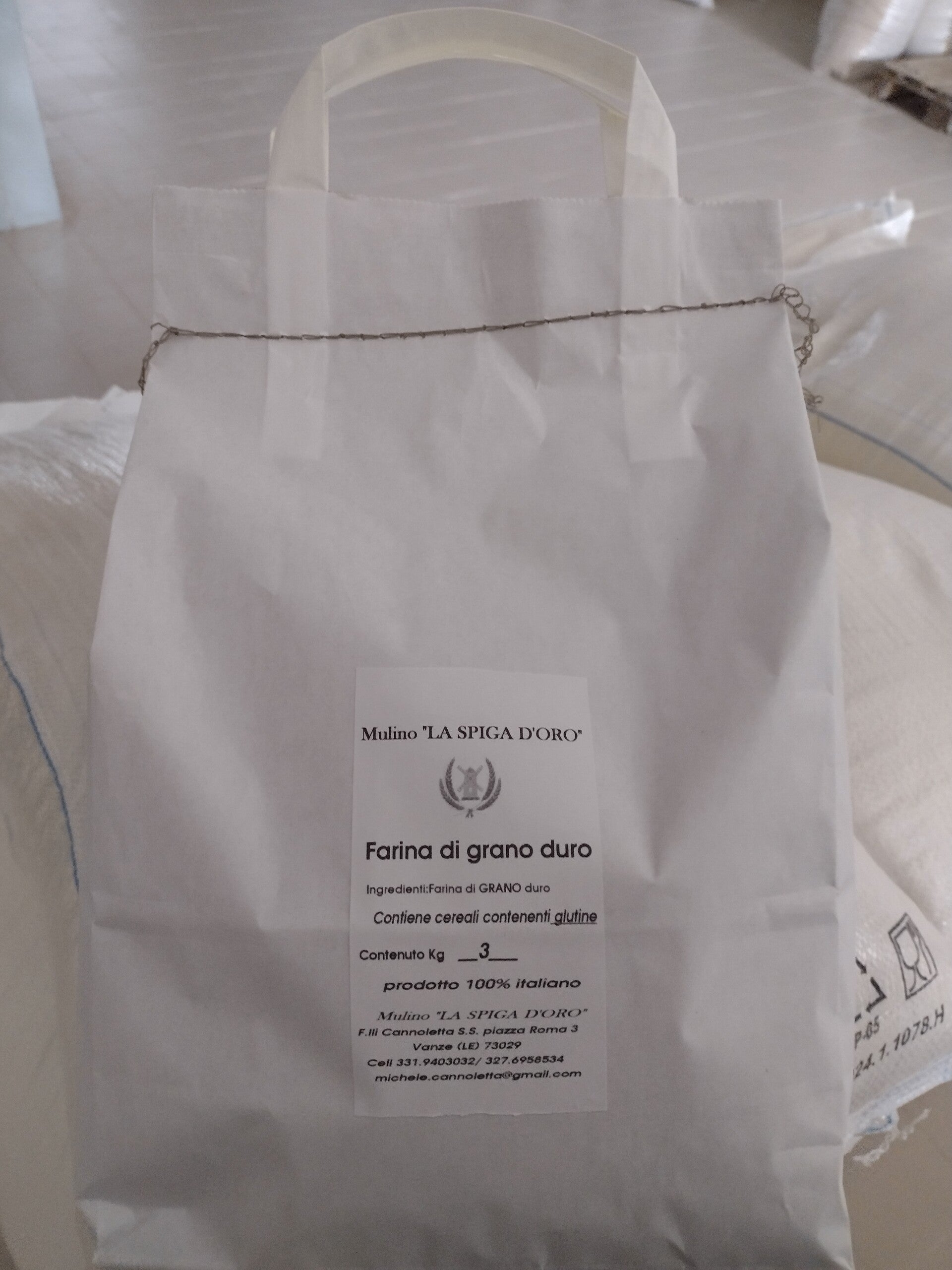 FARINA DI GRANO DURO  SACCHETTO DI CARTA 3 KG