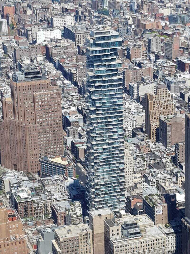 View World Trade Center (M)