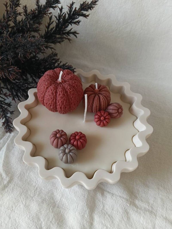 Beige herfstschaal kaars met pompoenen