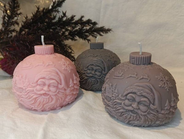 Kerstbal kaars met kerstman
