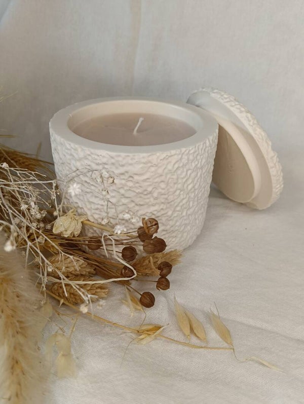 Handgemaakt creme potje met kaars