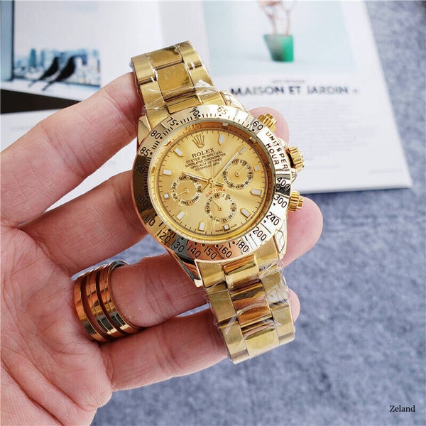 Rolex Cosmograph Daytona in yellow gold with a champagne dial