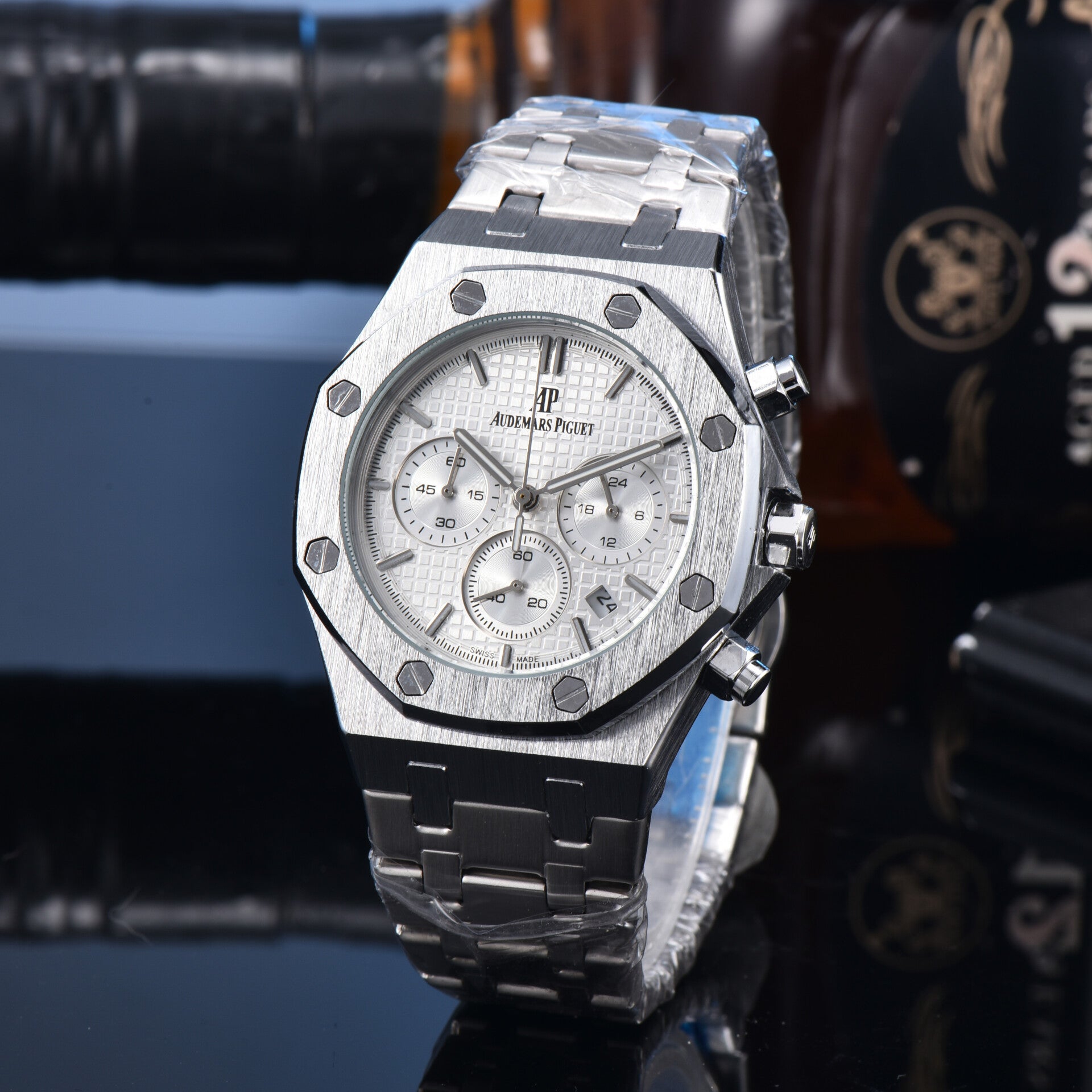 Audemars Piguet Royal Oak Chronograph in stainless steel with a white or silver "Grande Tapisserie" dial