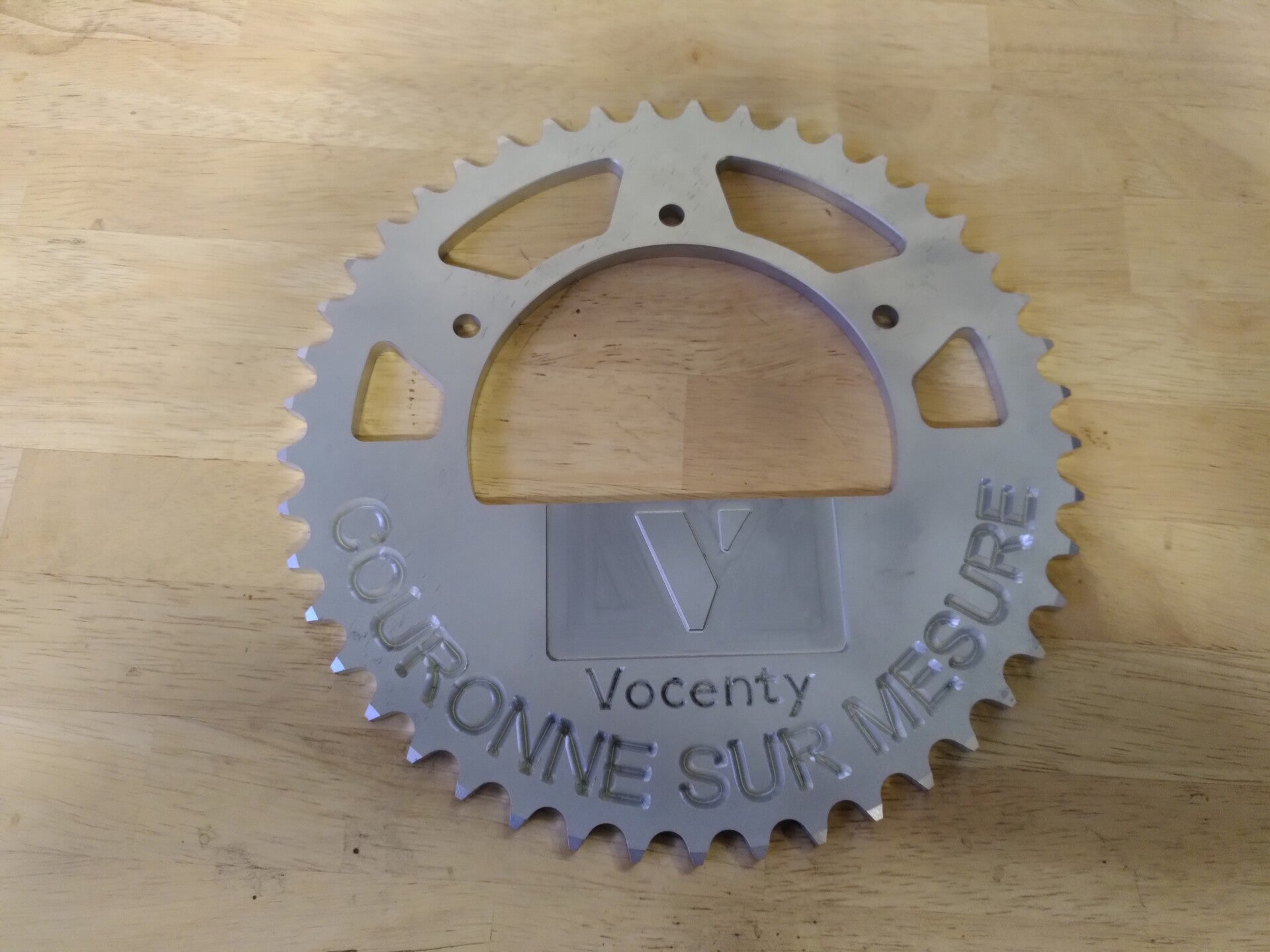 Couronne sur mesure 520 (7075-T6) (Sans gravure)