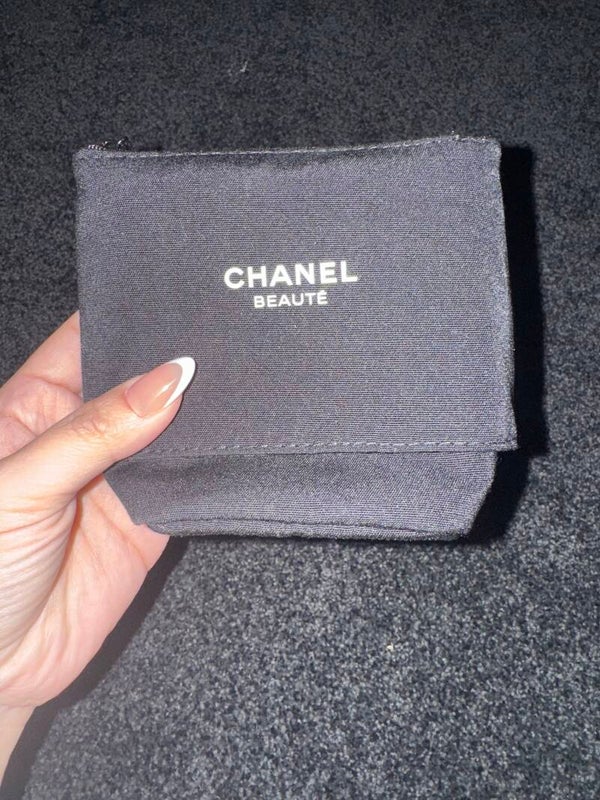 Chanel makeup Beaute Pouch
