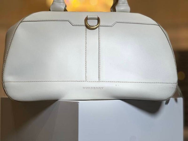 White Burberry leather nova check handbag