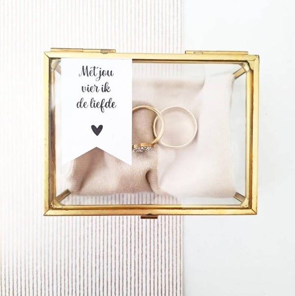 Goud glazen kistje | S