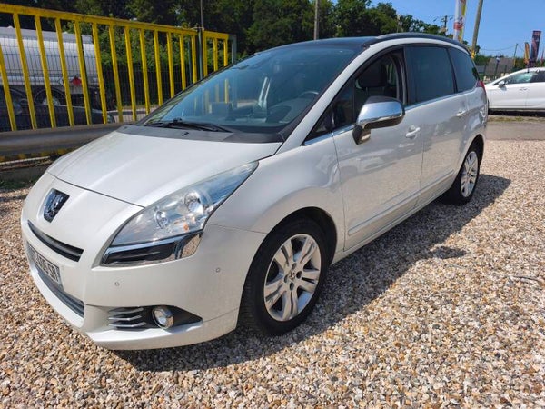 PEUGEOT 5008 (2012)