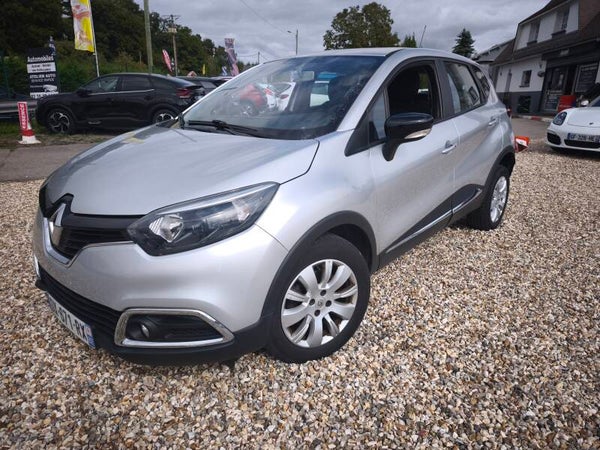 RENAULT CAPTUR (2015)
