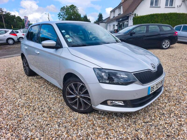 SKODA FABIA (2015)
