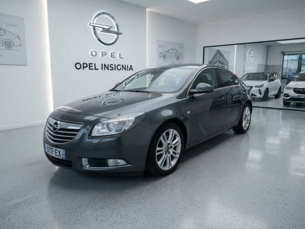 OPEL INSIGNIA