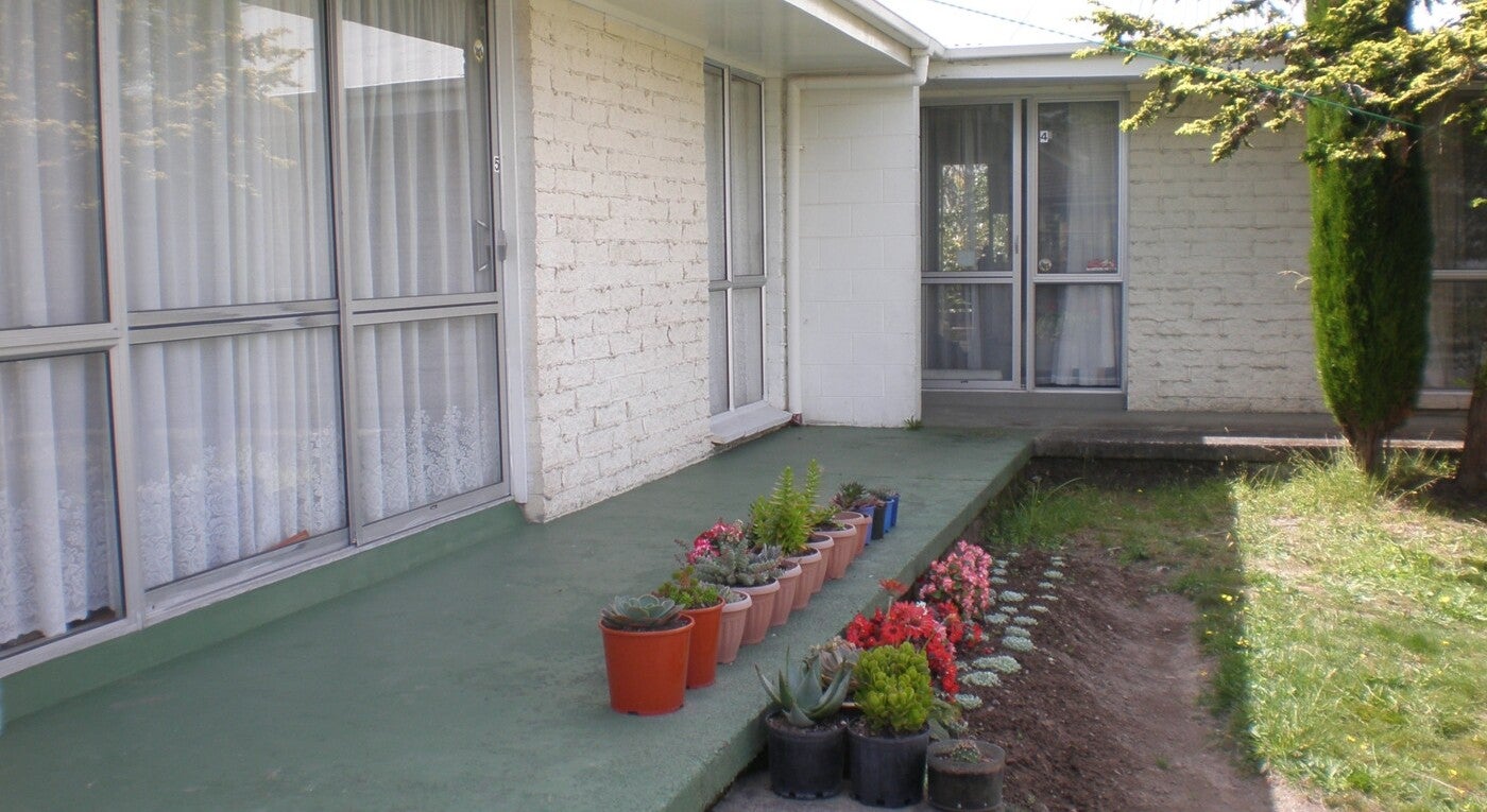 4/110 Firth Street Hamilton East - $480pw