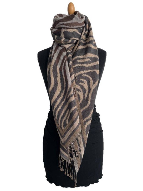 HIGHFIELD SHAWL GEWEVEN FANCY ZEBRA DESSIN 70CM X 180CM. ANTRACITE/ZAND/COGNAC