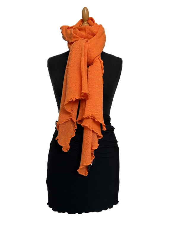 HIGHFIELD SHAWL GEBREID MET RUFFLE RONDOM, KLEUR ORANGE, 80 x 190CM