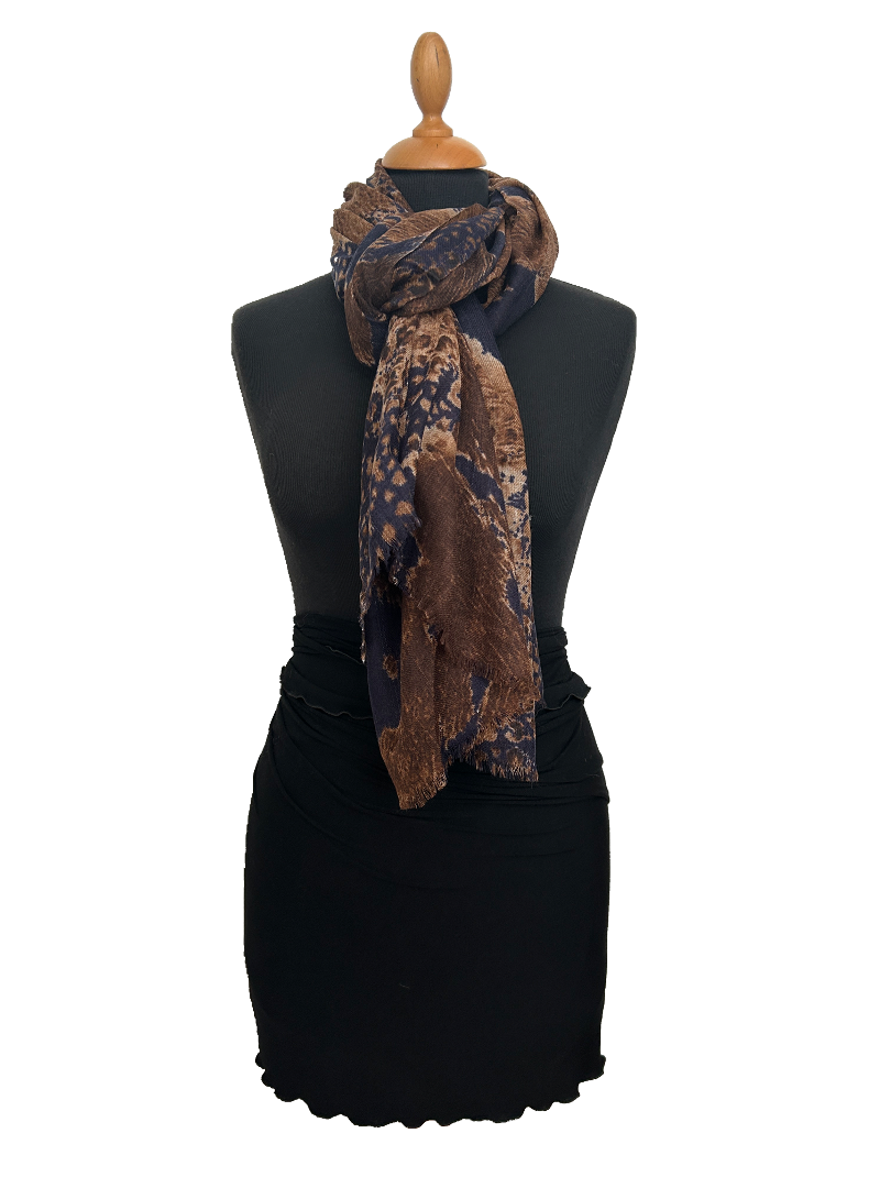 HIGHFIELD SHAWL 100% WOL, 90CM X 190CM, KLEUR BRUIN/NAVY