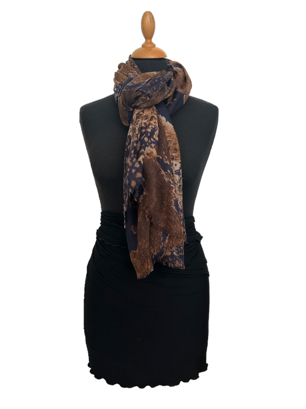 HIGHFIELD SHAWL 100% WOL, 90CM X 190CM, KLEUR BRUIN/NAVY