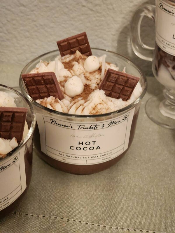 Hot Cocoa 18 oz Christmas 3 Wick with Chocolate or Donut Wax Melts