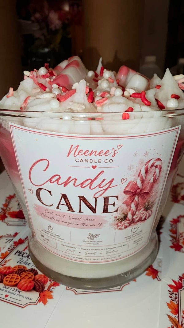 18 oz Candy Cane Blast Candle - Scented Christmas Spirit and Candy Cane le