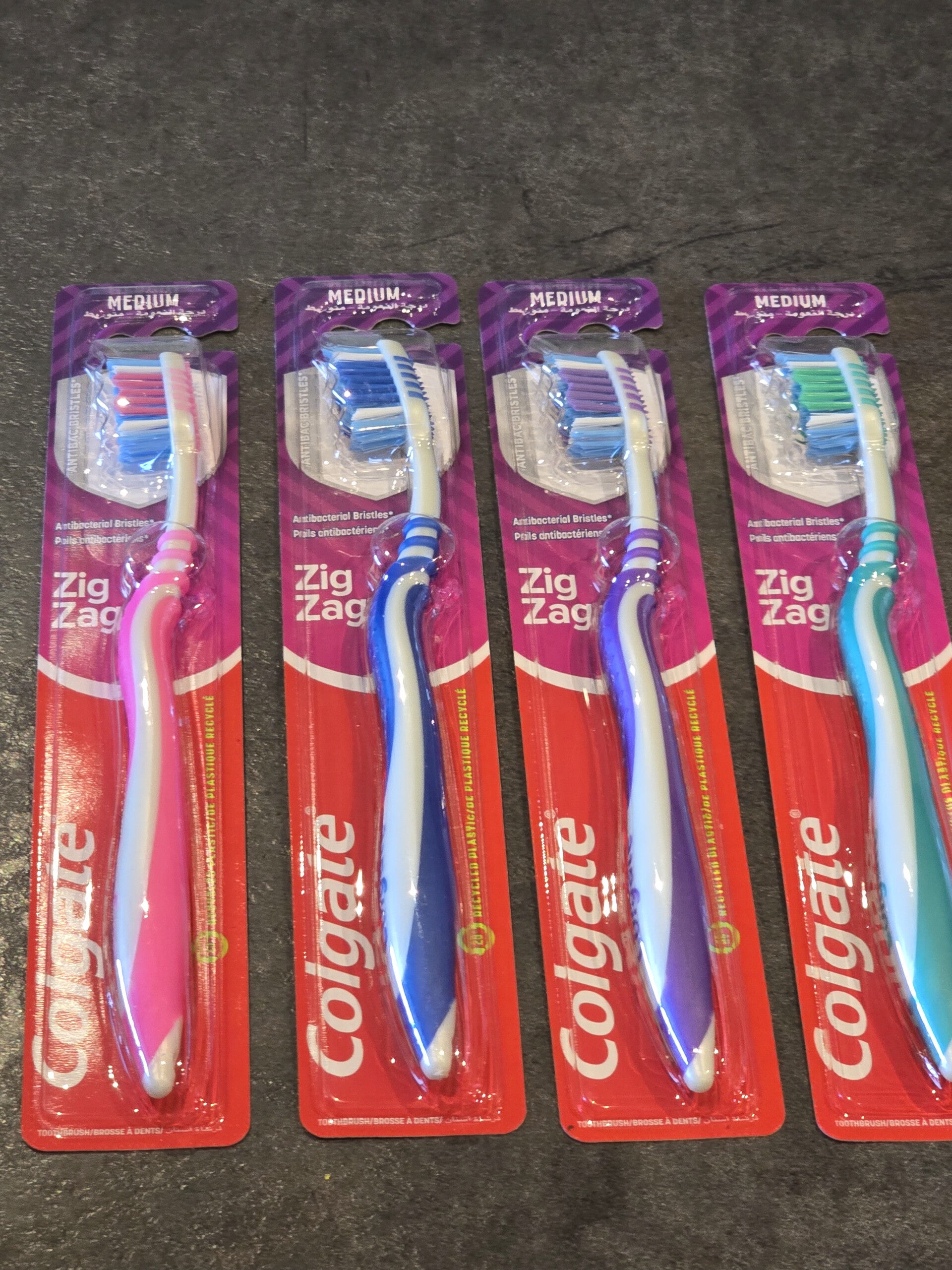 Brosse a dents colgate