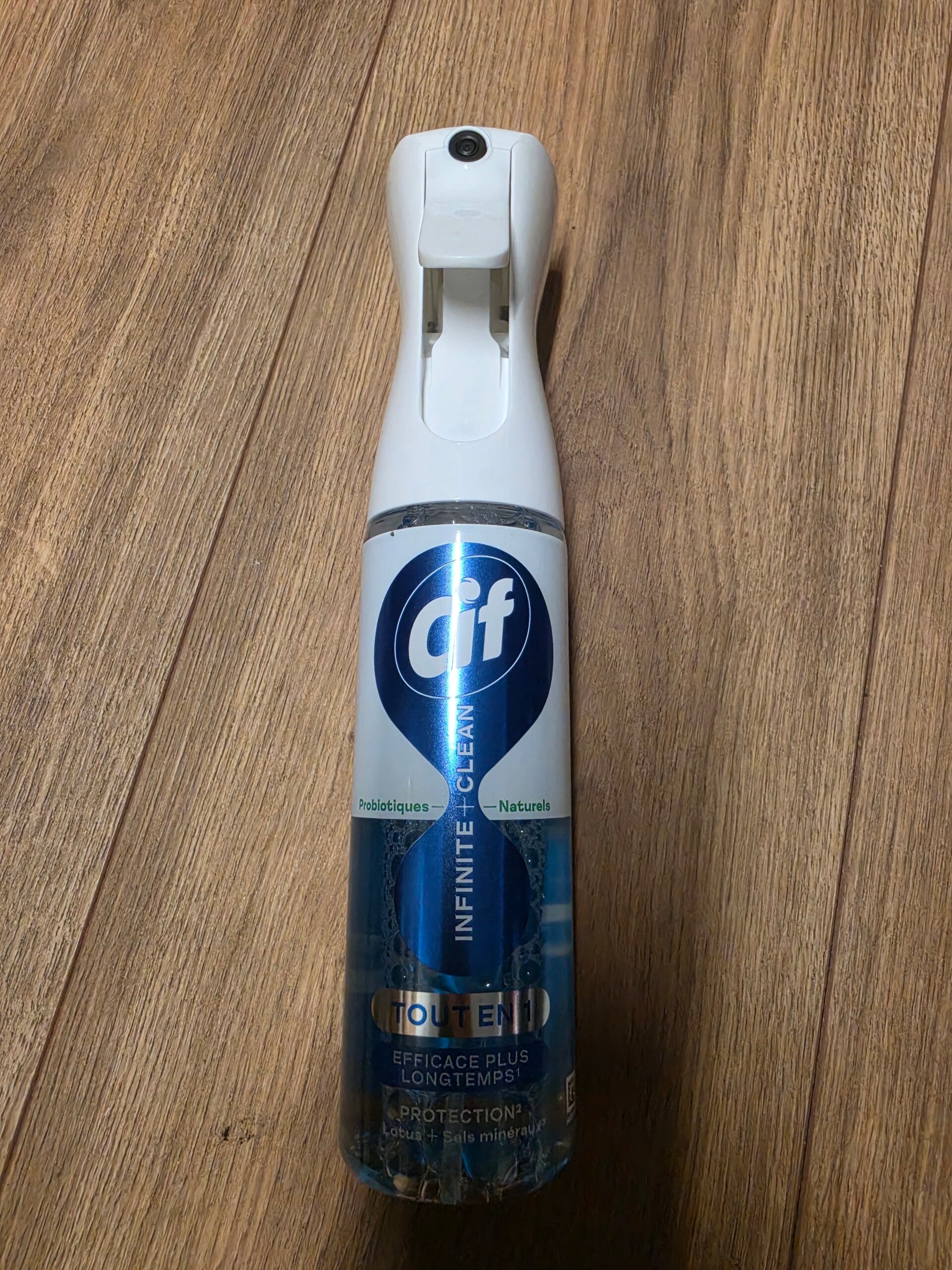 Cif tout en 1