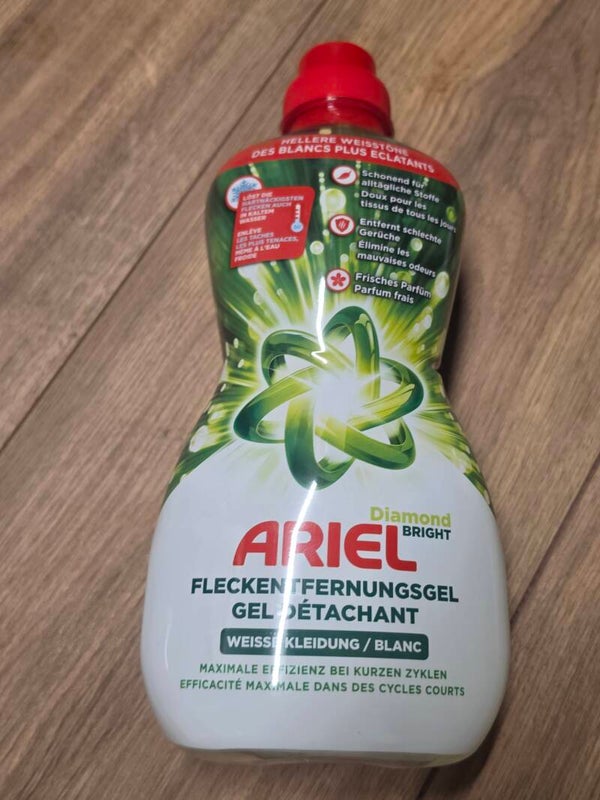 Gel ariel détachants blanc