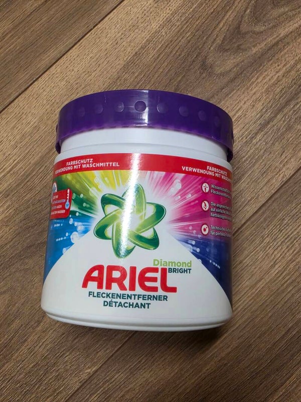 Poudre détachante ariel