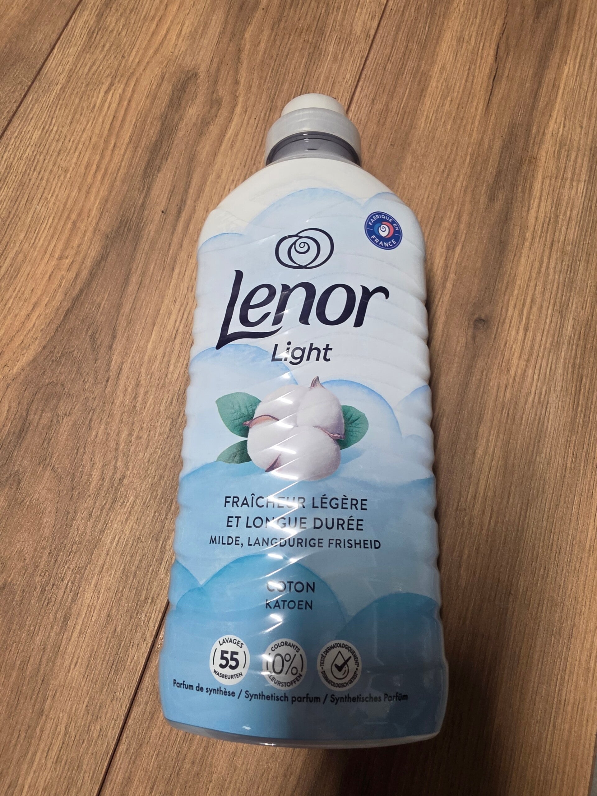 Lenor Light bleu