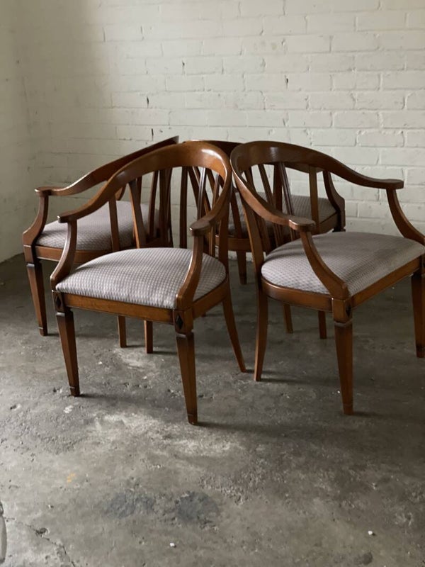 Art Deco set van 4 stoelen met bijbehorende tafel