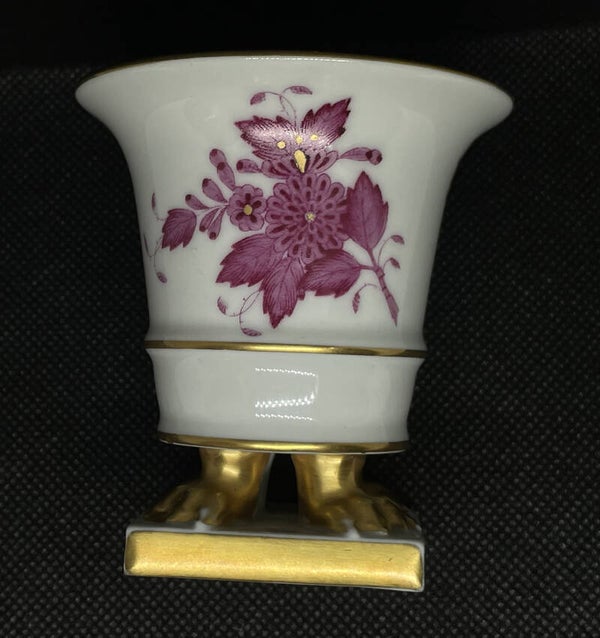 Herend porseleinen en vergulde klauwvoet vaas