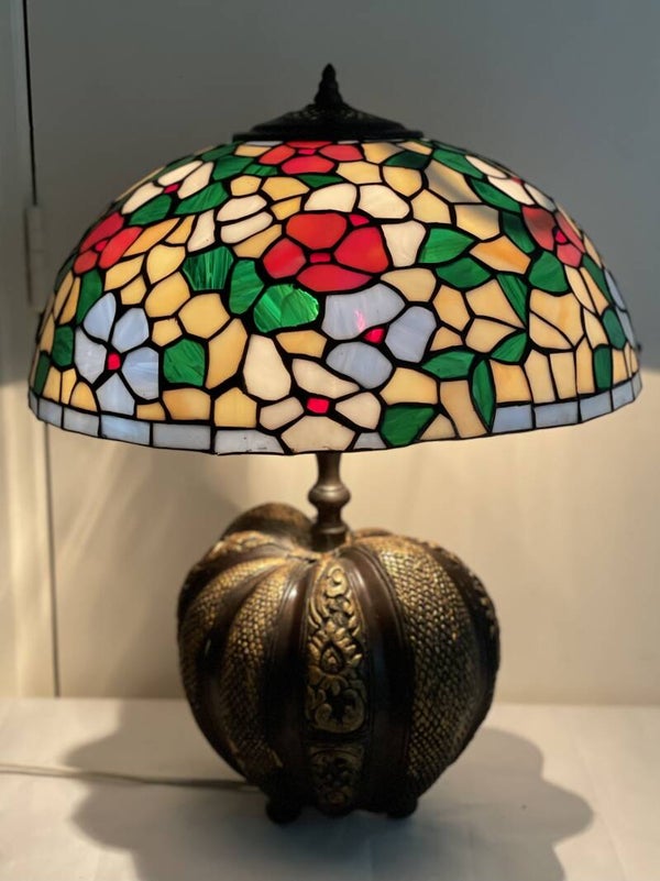 Tiffany lamp
