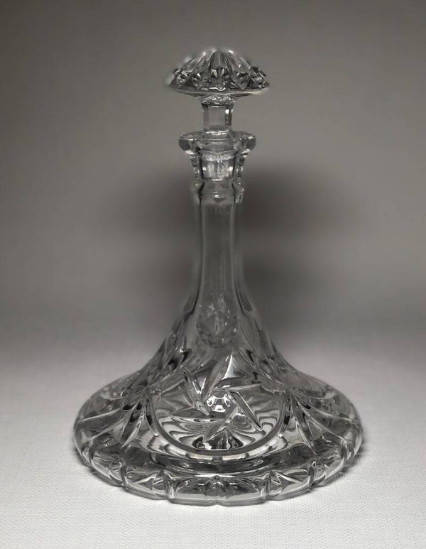 Geslepen kristallen karafe