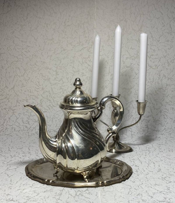 Verzilverde Art Nouveau koffiepot & dienblad, Lutz & Weiss 