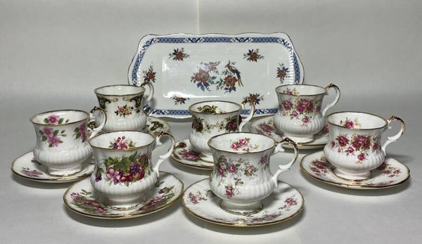 Elizabethan 8 koppen & schotels met dienblad