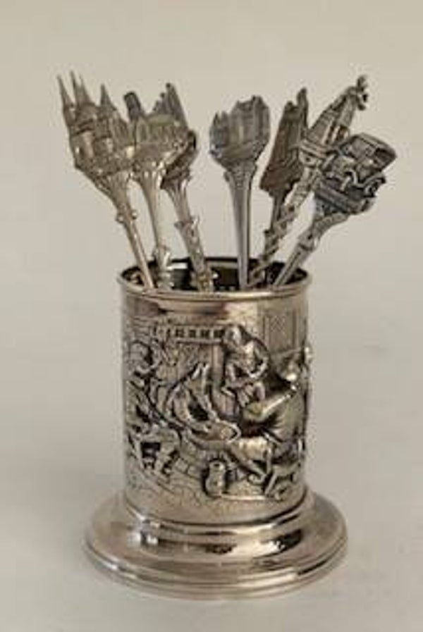 Verzilverde Douwe Egberts lepelvaasjes en lepels