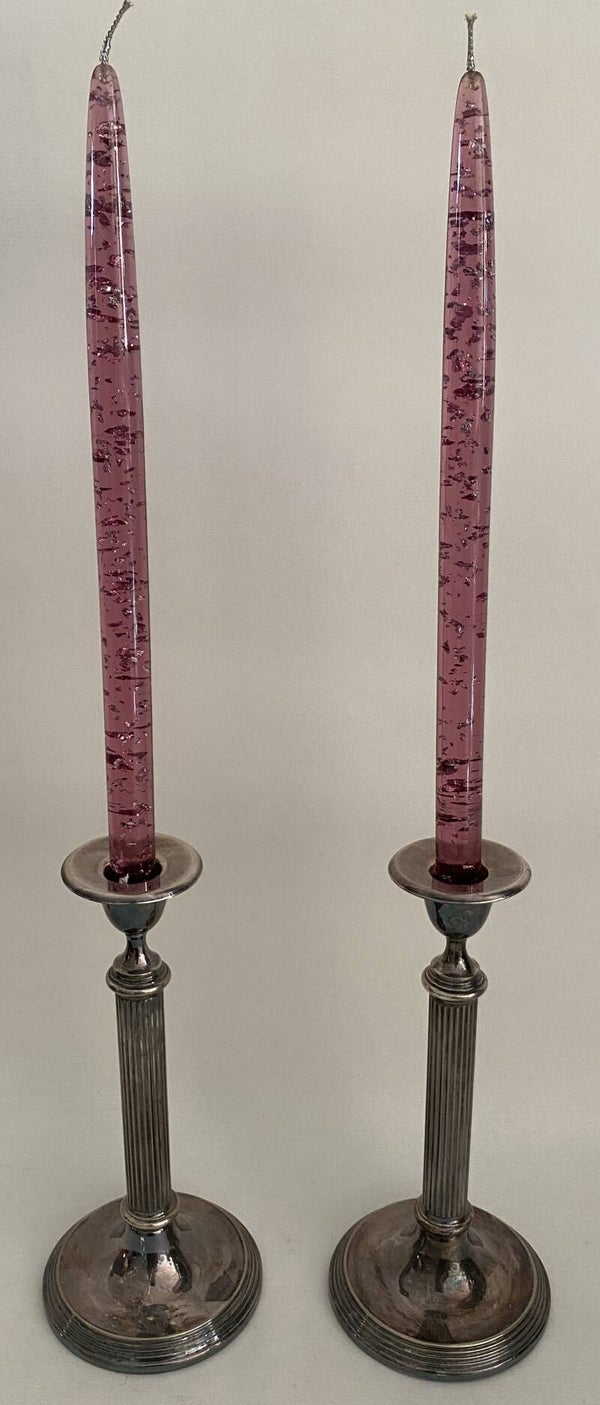 Paar verzilverde Keltum kandelaars