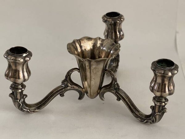 Verzilverde tulpvormig kandelaar