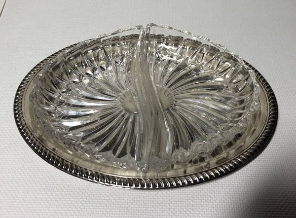 Kristal op verzilverde dienblad