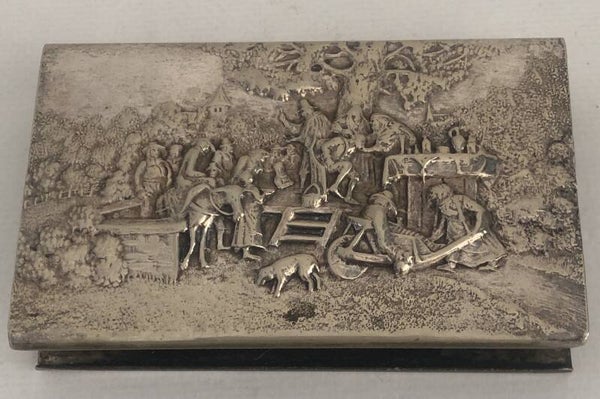 Verzilverde Herbert Hooijkaas sigarettendoos