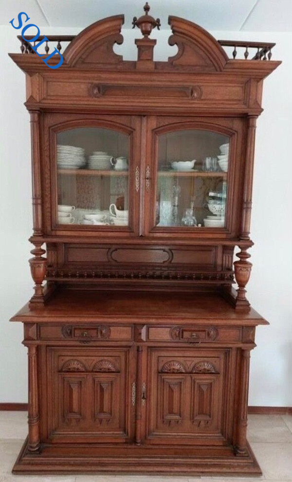 antieke Mechelse buffetkast