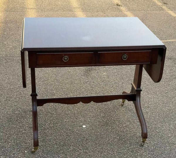 Mid. century Federal Style Mahogany Trestle drop Leaf table