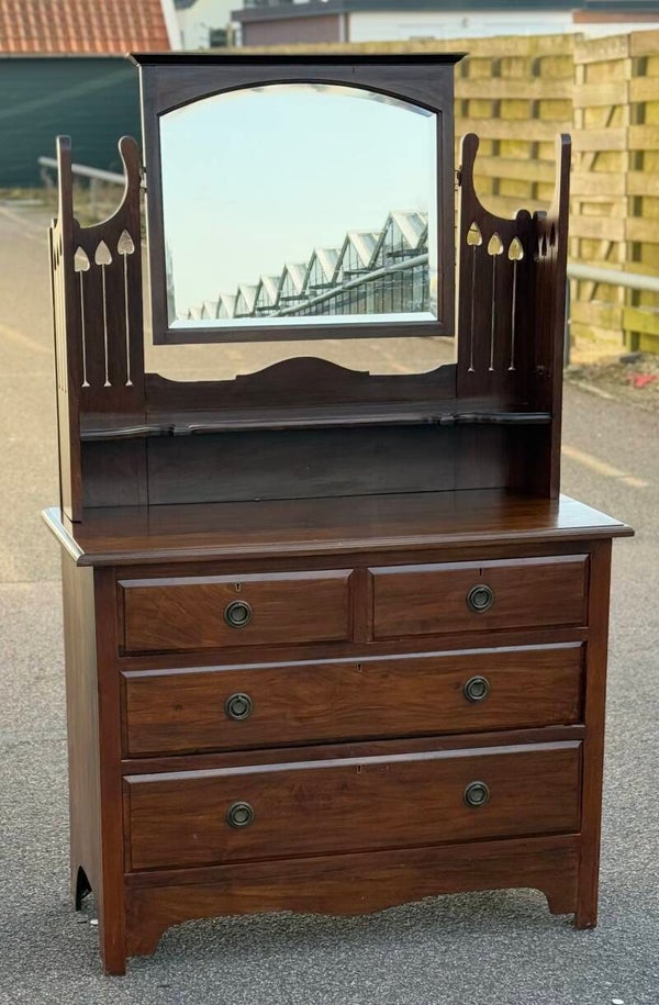 Engelse kaptafel, Art Deco style