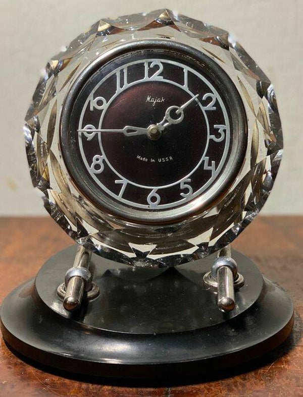 Mayak kristallen tafelklok