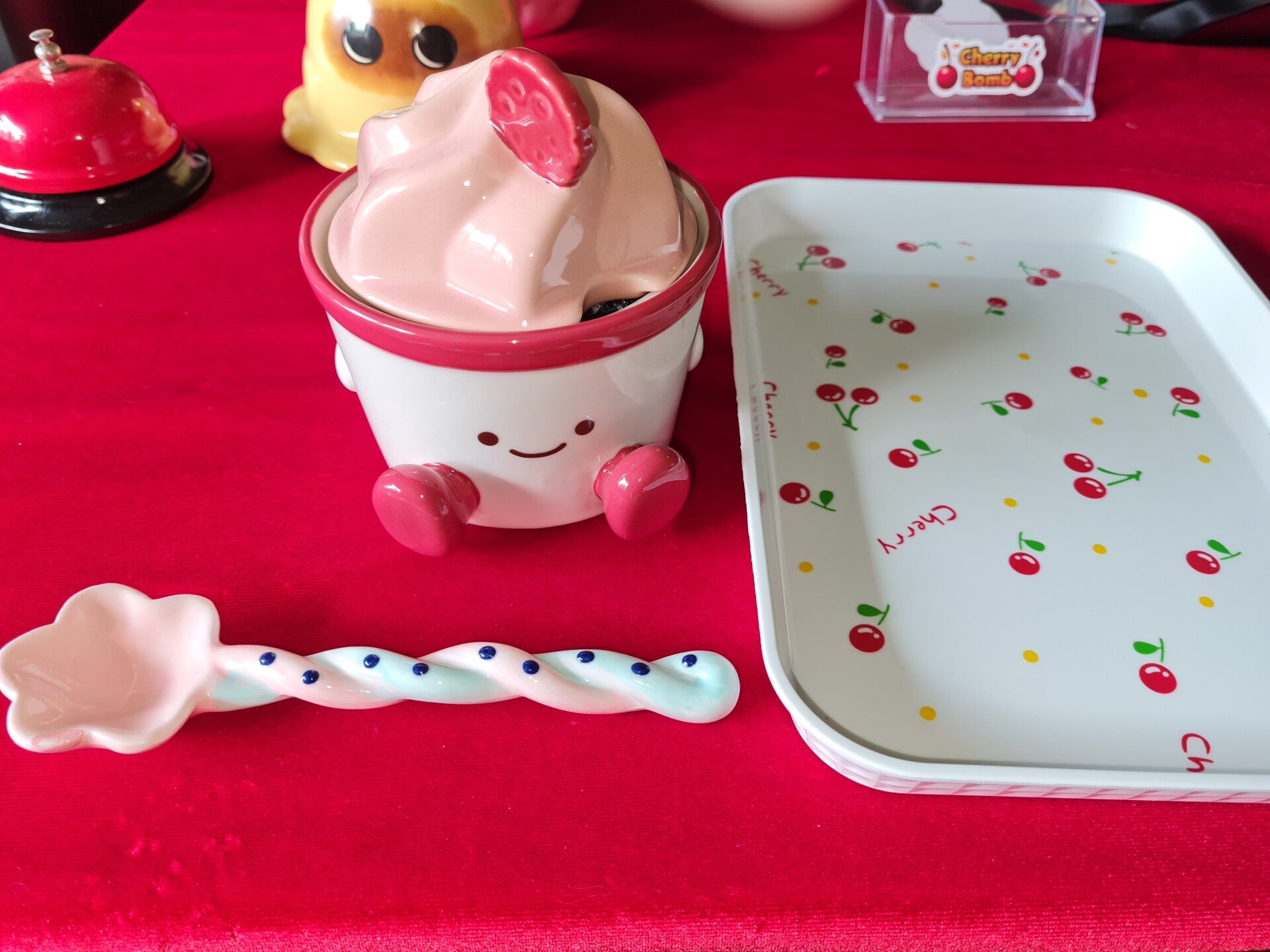 Icecream scoop container