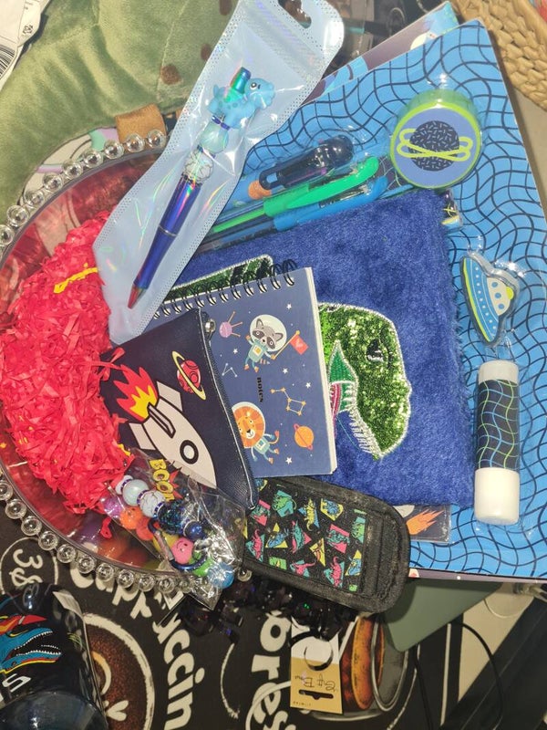 Boys Dino hamper large