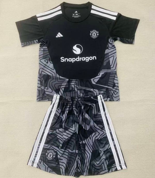 Man Utd 26/27 Black Goalkeeper Kit